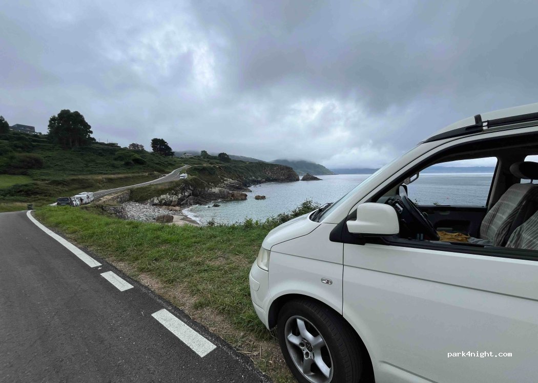 (27877) Prada - Unnamed Road — foto 2