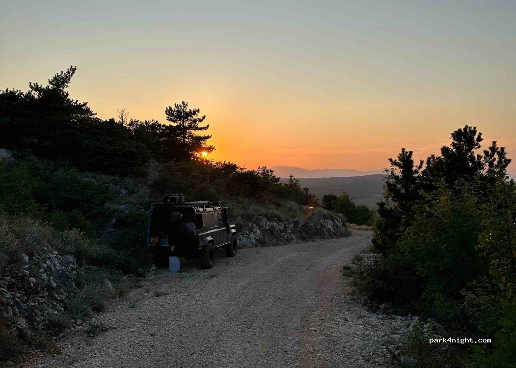() Vrbnik - Unnamed Road — foto