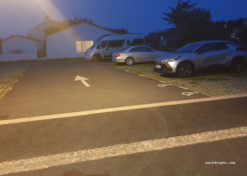 (85340) L'Île-d'Olonne - rue de la salorge — foto 2