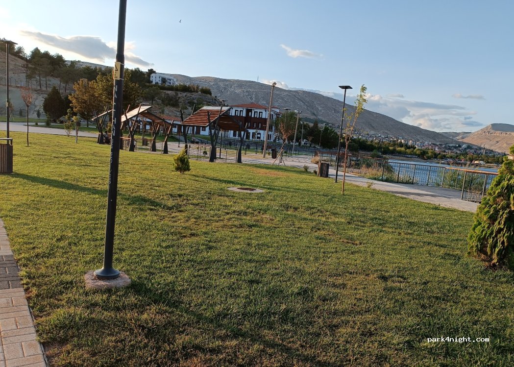 (06922) Nallıhan - Unnamed Road — foto