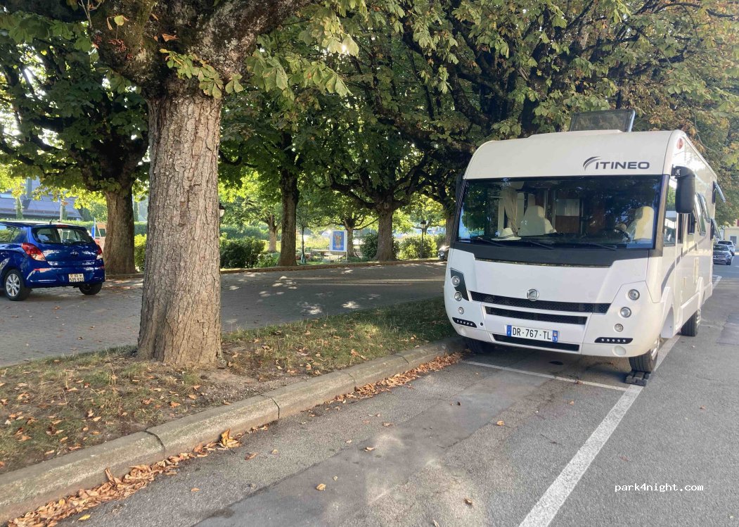 (1170) Aubonne - 42 Avenue du Chêne — foto