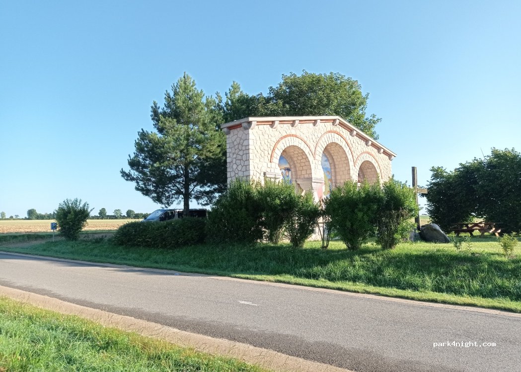 (08300) Tagnon - 121 Route de Saint-Loup — foto