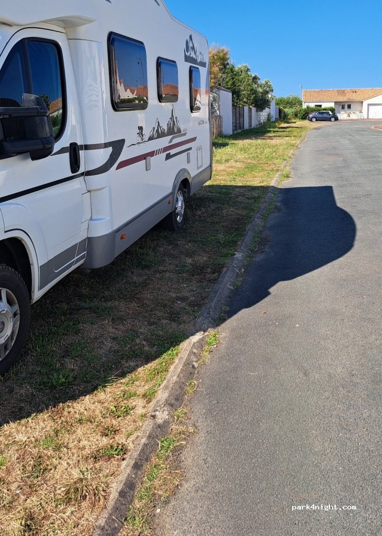 (85360) La Tranche-sur-Mer - 10 Rue des Iris — foto