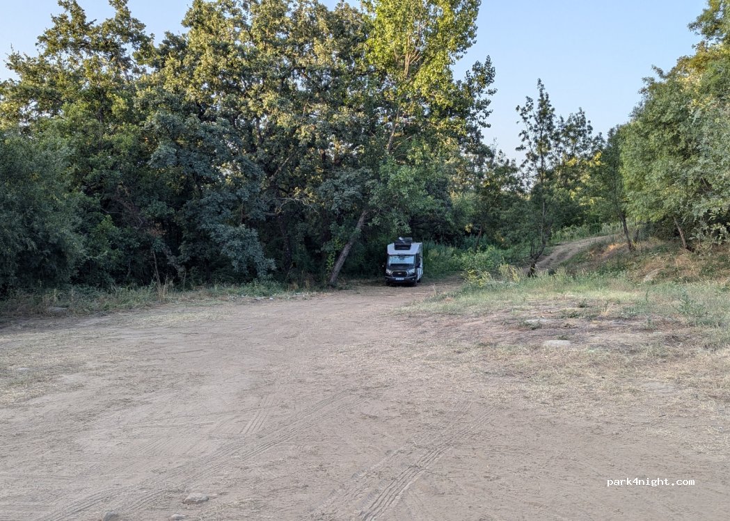 (10450) Jarandilla de la Vera - 2 Calle Antonio Serrano — foto 3