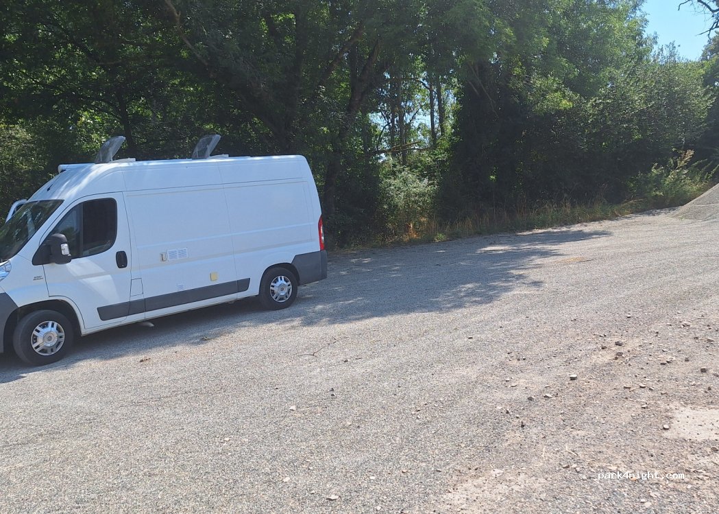 (81170) Bournazel - D922 — foto