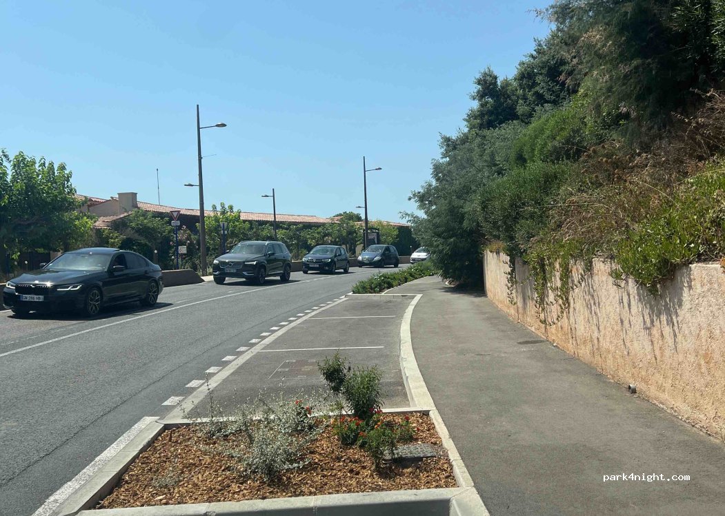 (83120) Sainte-Maxime - 22 Avenue Raoul Nordling — foto