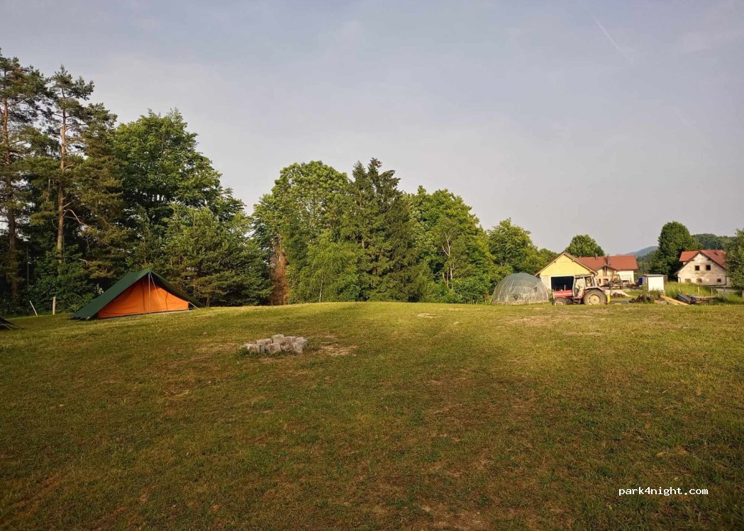 Camping Godičevo, turistična in ekološka kmetija — foto