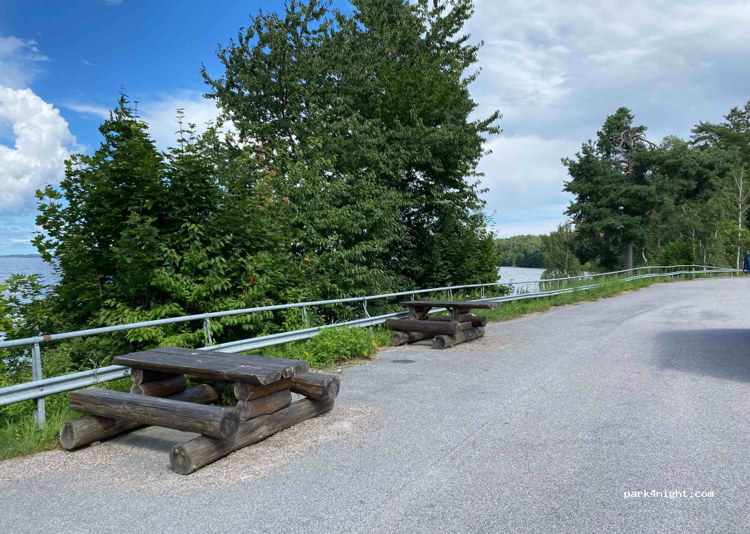 (643 95) Vingåker - 35 Högbackevägen — foto