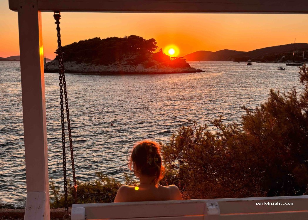 (21450) Hvar - 11 Ivana Vučetića — foto