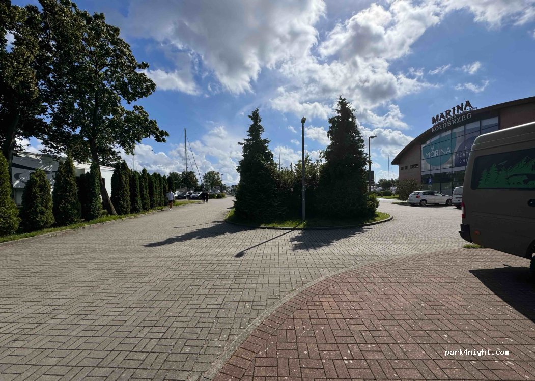 (78-100) Kołobrzeg - 1 Warzelnicza — foto 3