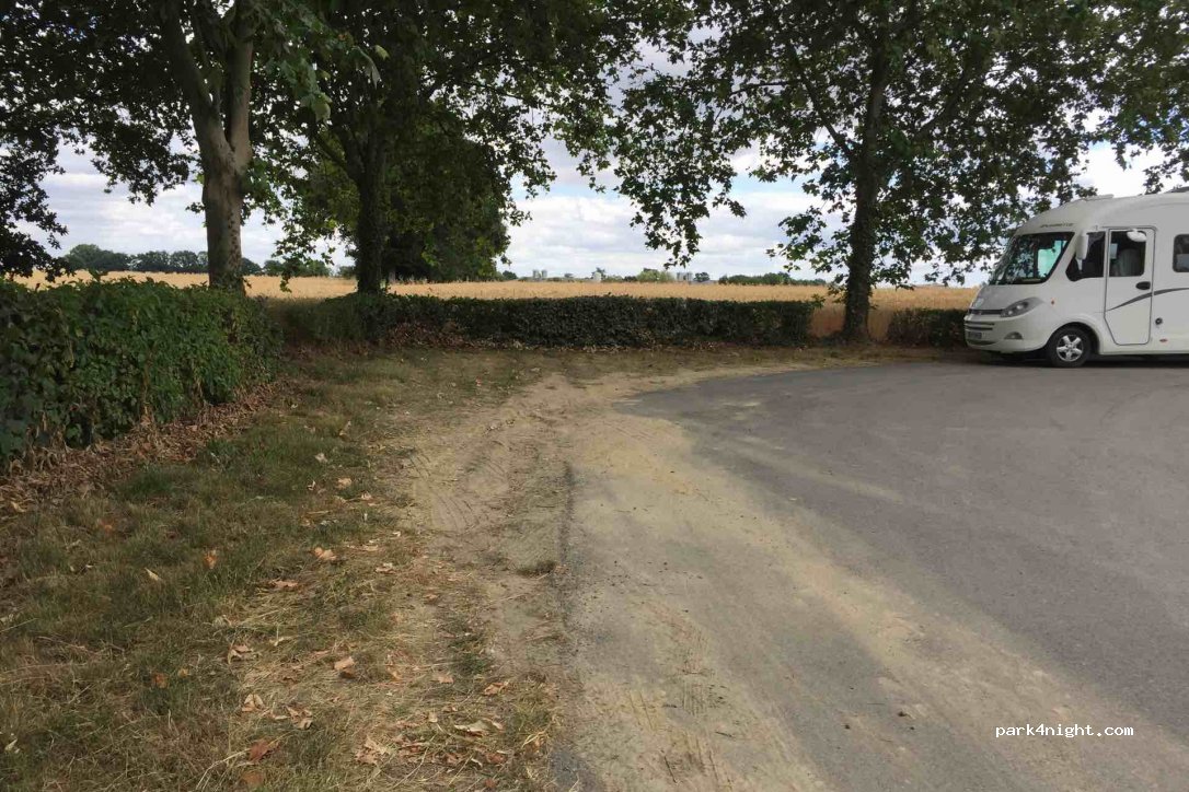 (85140) Sainte-Florence - 11 Les Quatre Chemins — foto 2