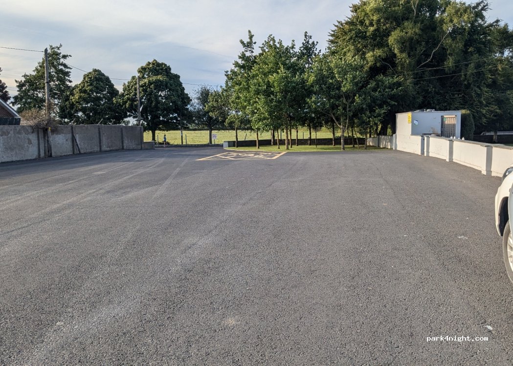 (V35 VK64) Bruree - 9 Kilmallock Road — foto