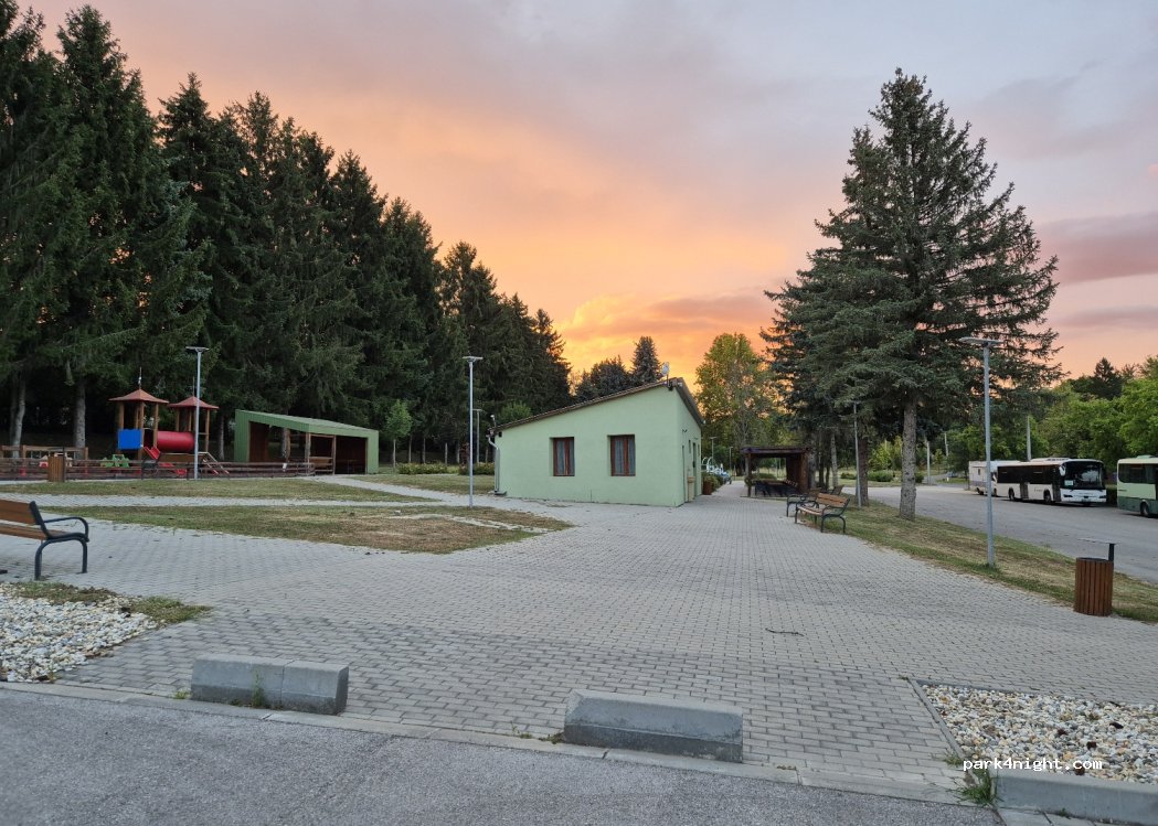 (7275) Igal - 30 Rákóczi tér — foto 4