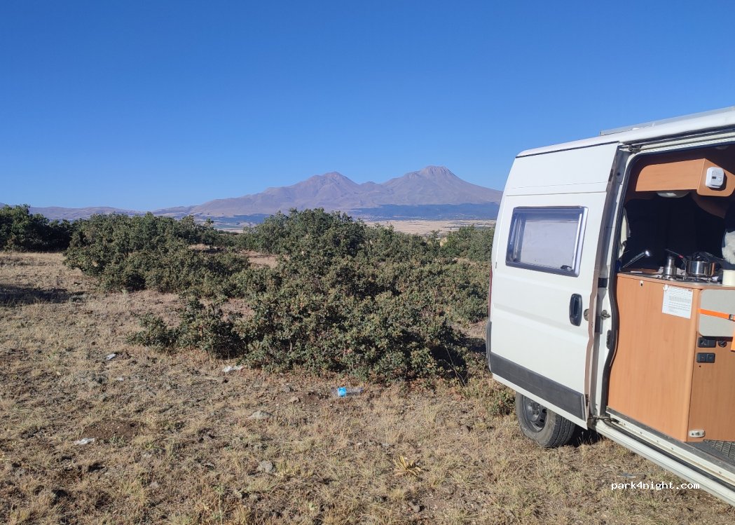 (68500) Yukarı - — foto