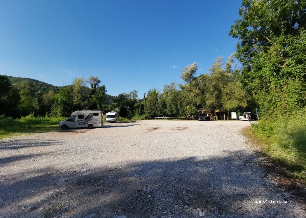 (5220) Tolmin - Unnamed Road — foto