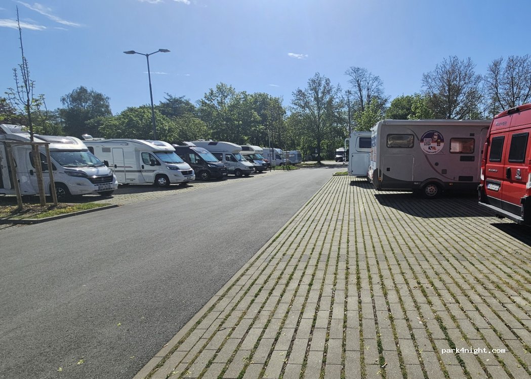 Wohnmobilstellplatz Grünewaldstrasse Bayreuth — foto