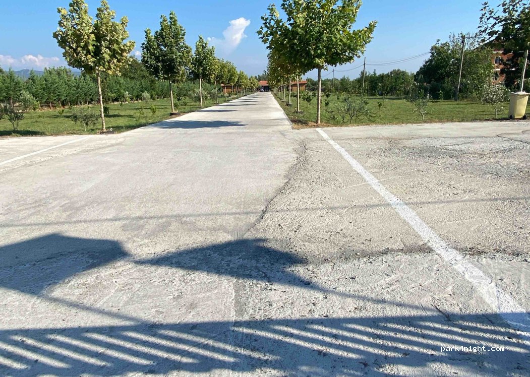 Bar Restorant Hotel Camping Natyra e Ishullit — foto