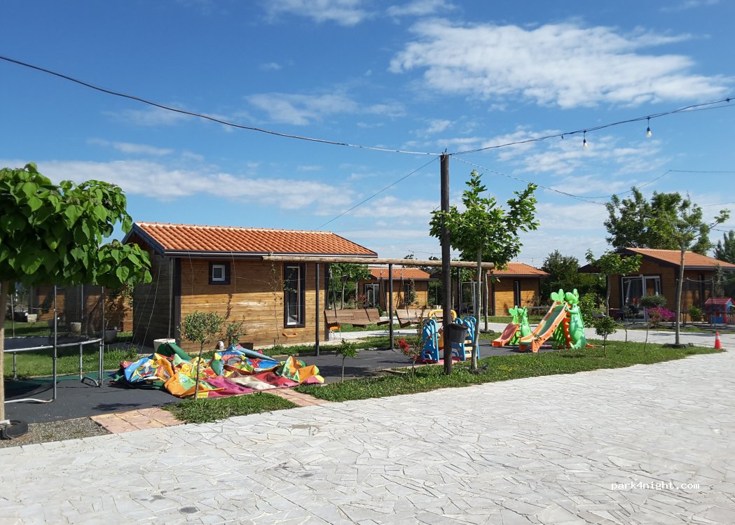 Bar Restorant Hotel Camping Natyra e Ishullit — foto 4