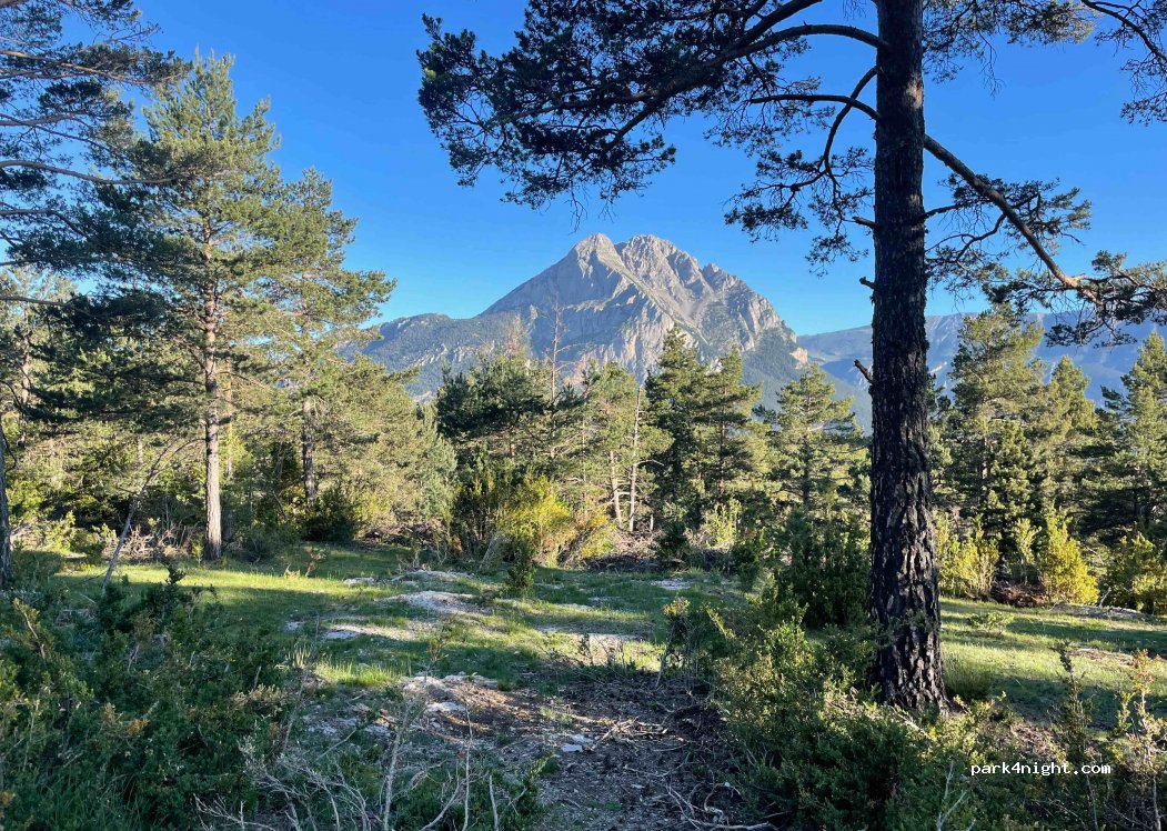(08697) Saldes - Unnamed Road — foto 2