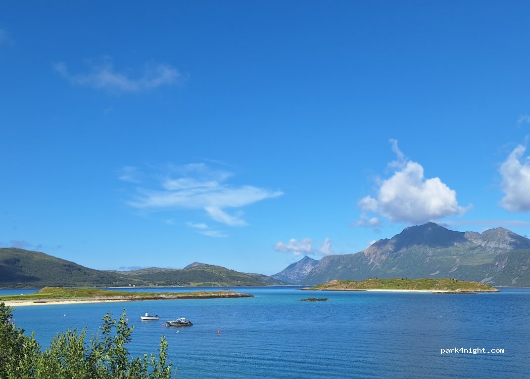 (9108) Tromsø - 565 Sandneshamnvegen — foto
