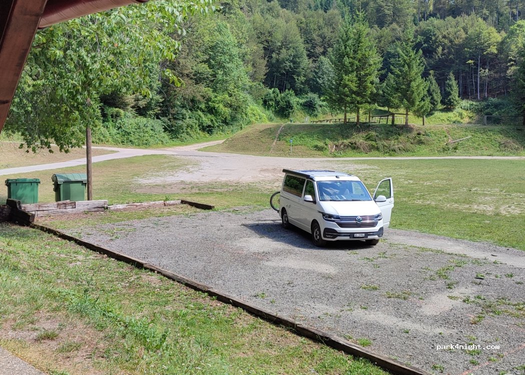 (51311) Veliko Selce - Unnamed Road — foto