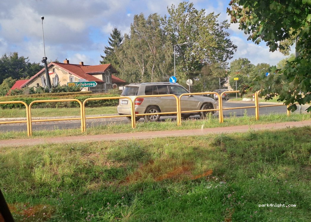(72-320) Trzebiatów - 8 Targowa — foto 5