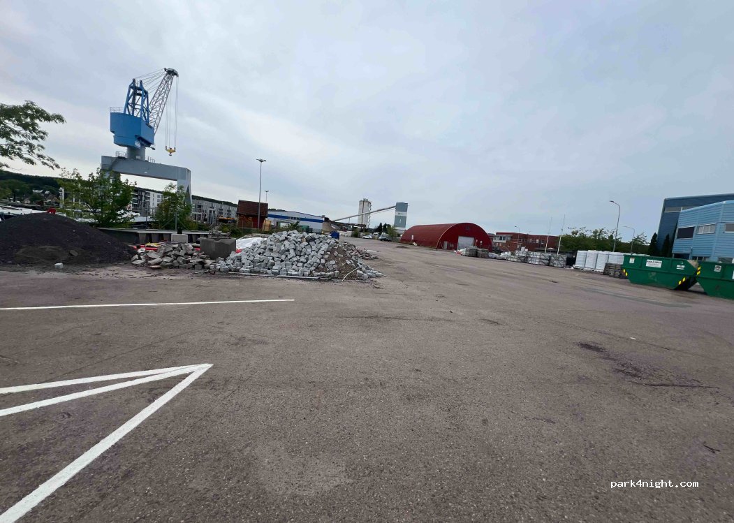 Stensarmen bobilparkering — foto 2