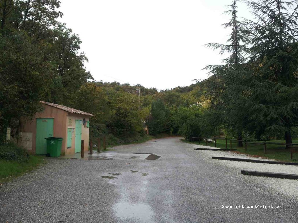 (83840) Comps-sur-Artuby - D955 — foto