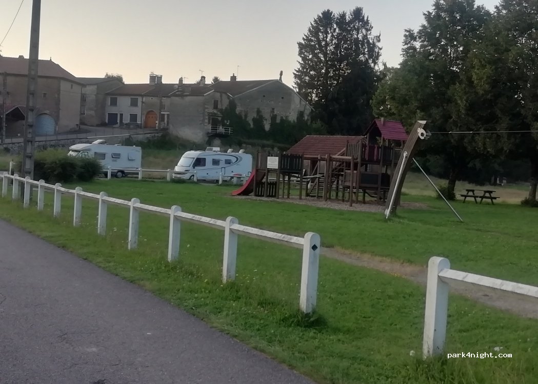 (88410) Monthureux-sur-Saône - 221 Rue du Gros Tilleul — foto 2
