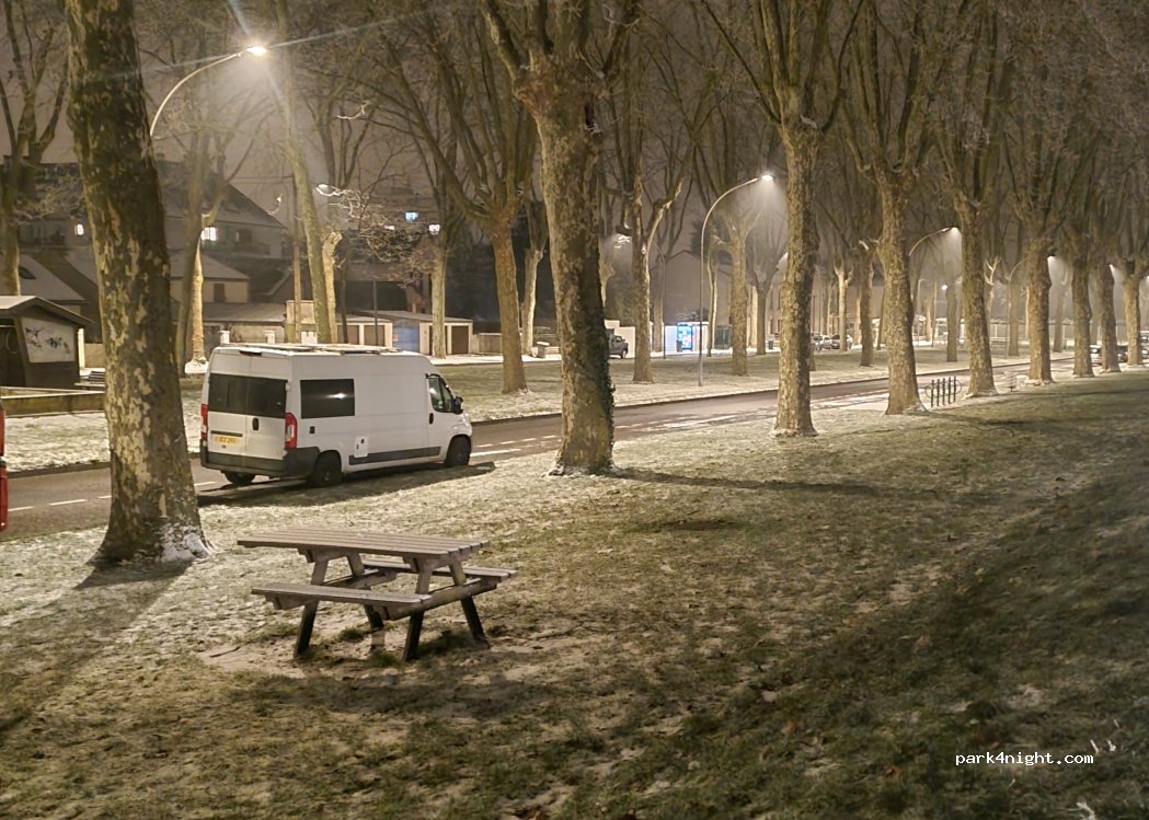 (45100) Orléans - 15 Avenue du Champ de Mars — foto 5