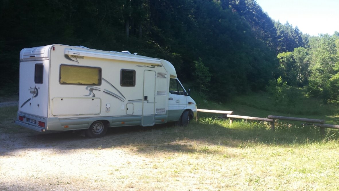 (69620) Dième - Unnamed Road — foto