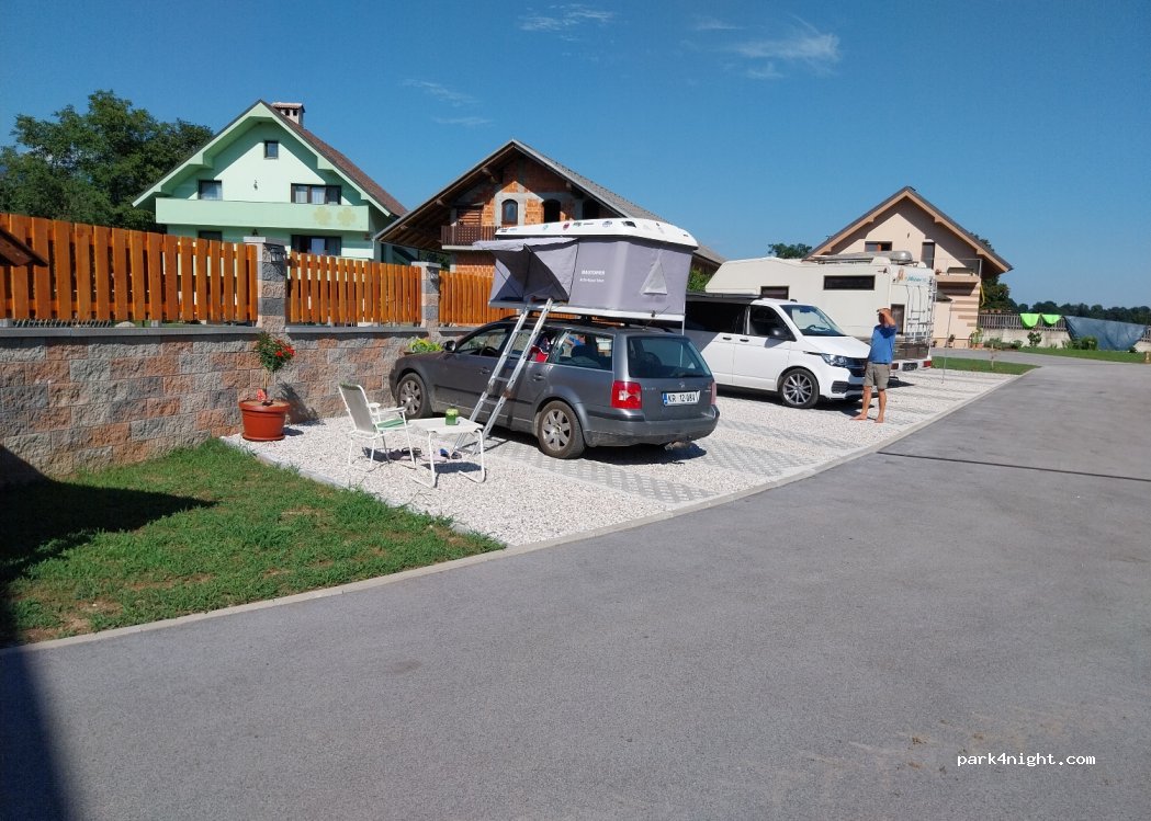 (4202) Naklo - 52 Podbrezje — foto 3