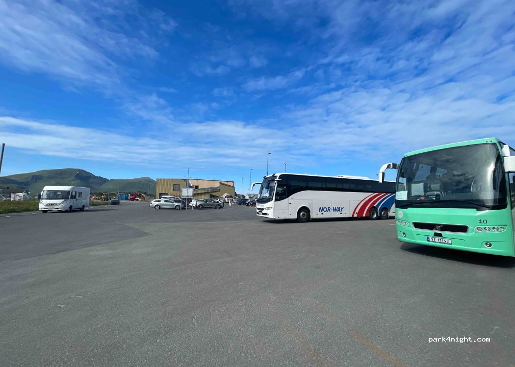 (8380) Flakstad - 389 Flakstadveien — foto