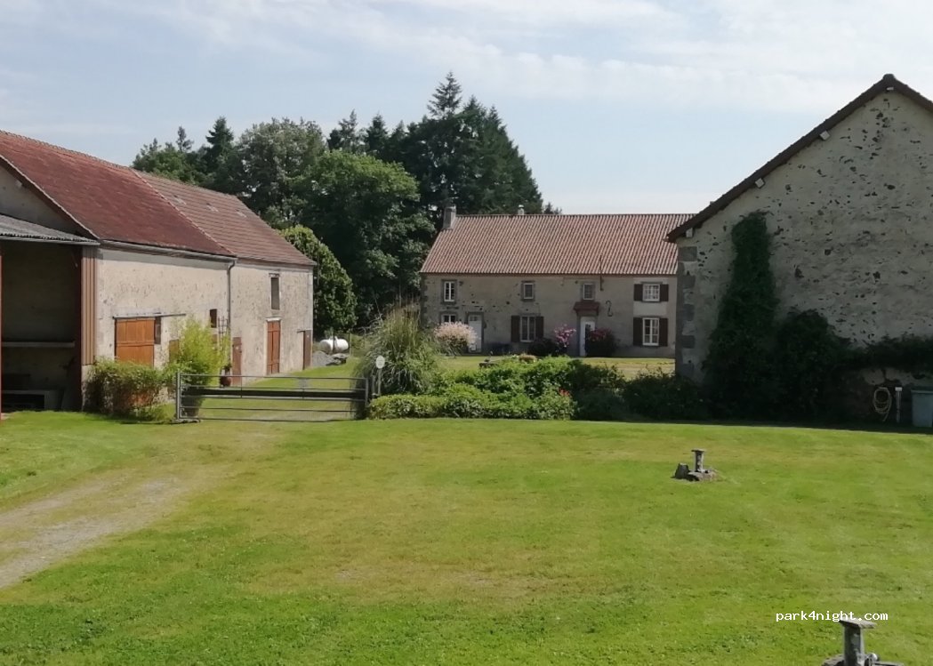 (87190) Magnac-Laval - La Grande Roche — foto 4