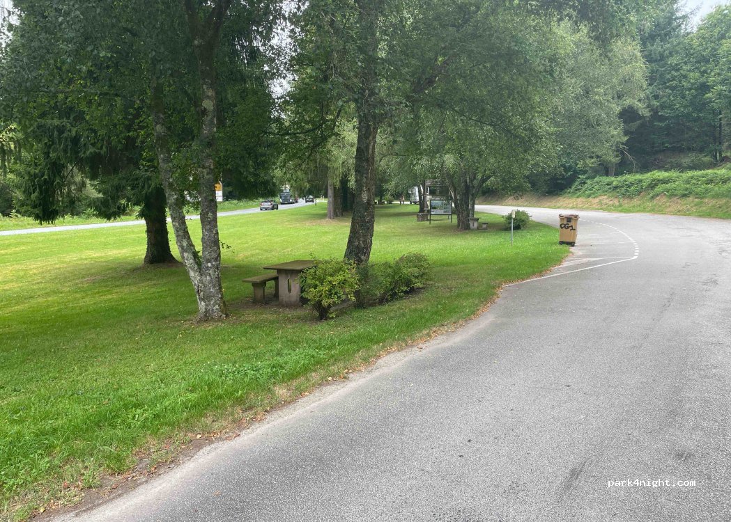 (23400) Saint-Amand-Jartoudeix - D941 — foto