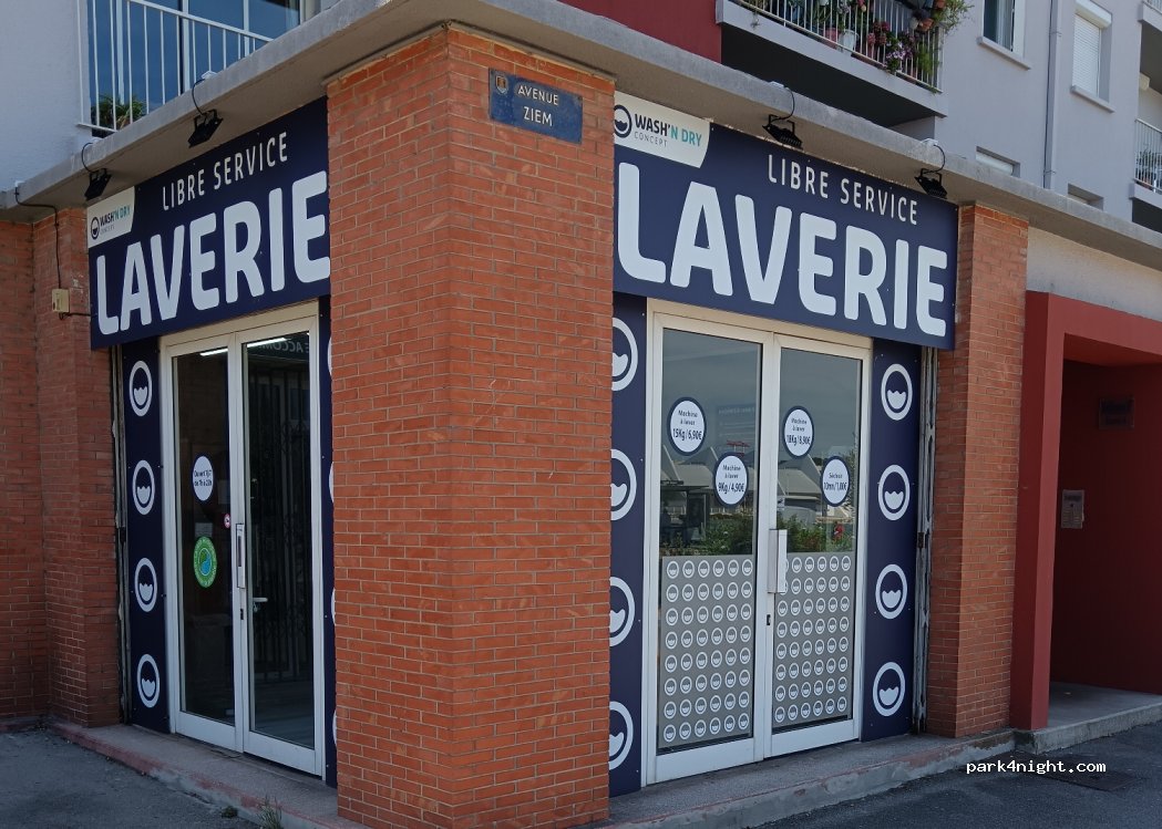 (13500) Martigues - 11-12 Quai Alsace Lorraine — foto