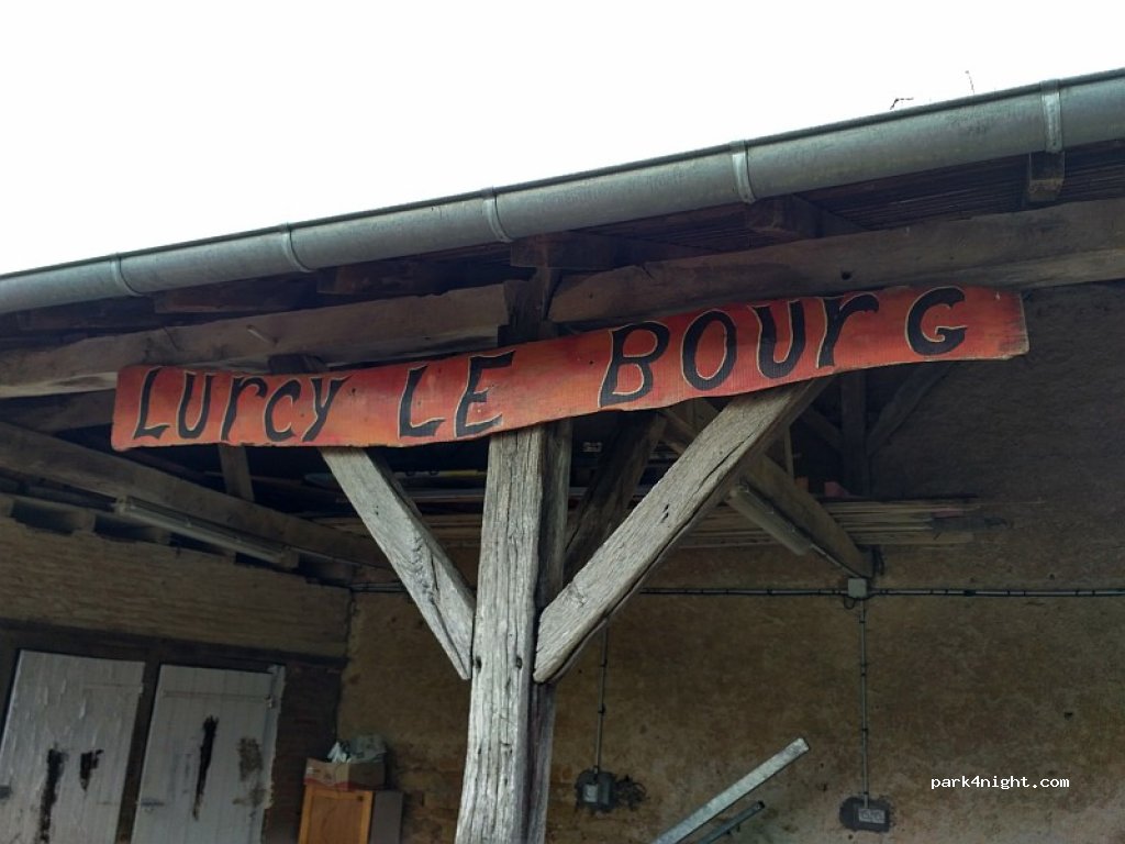 (58700) Lurcy-le-Bourg - 54-57 Le Bourg — foto 2