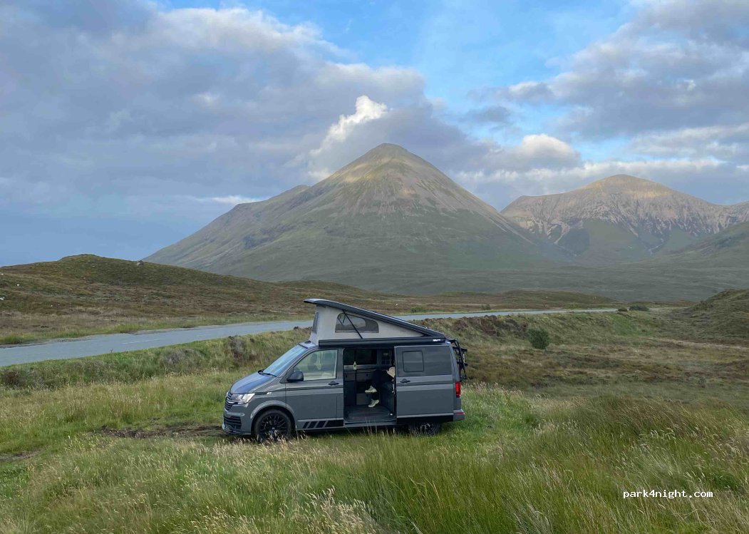 (IV47 8SW) Sligachan - — foto