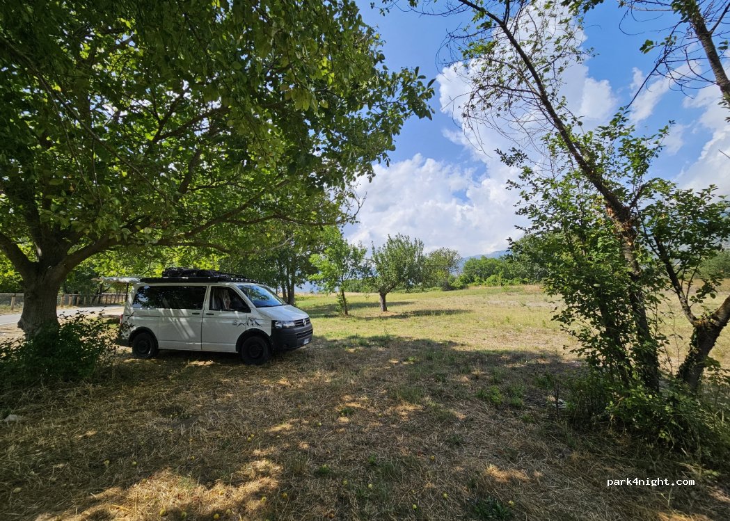 (67022) Capestrano - Via del Lago — foto 3
