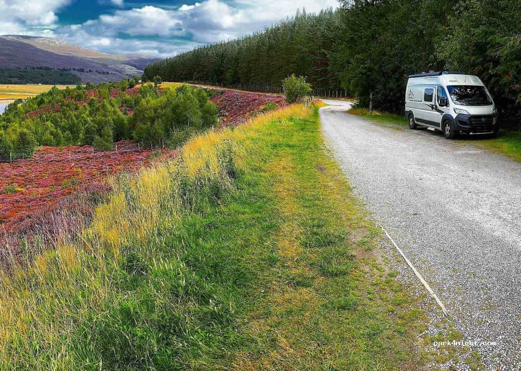 (AB35 5YJ)  - Unnamed Road — foto 4
