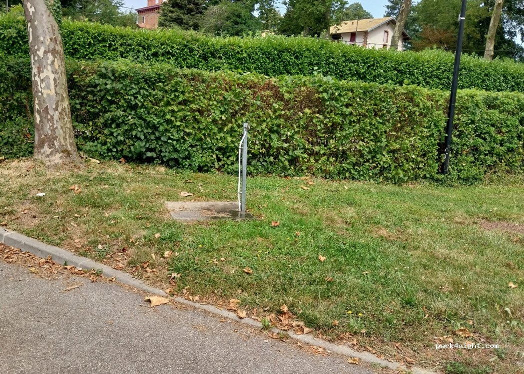 (01330) Versailleux - 63 Route de Meximieux — foto