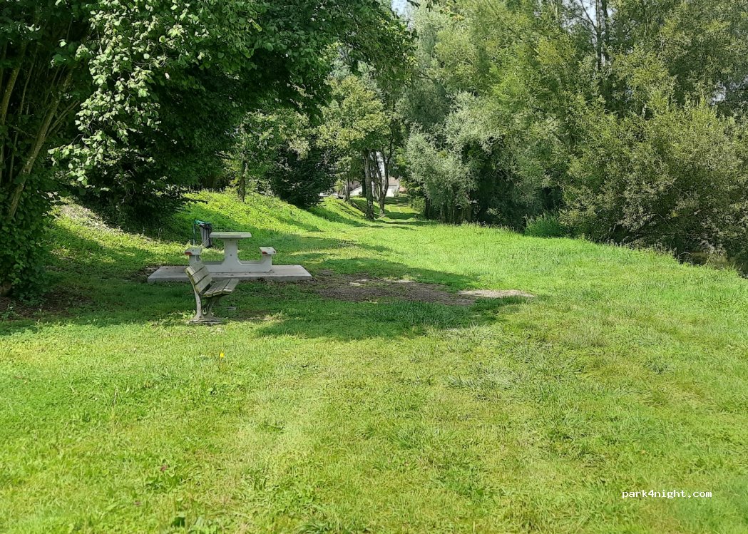 (51800) La Neuville-au-Pont - 14 Les Correttes — foto