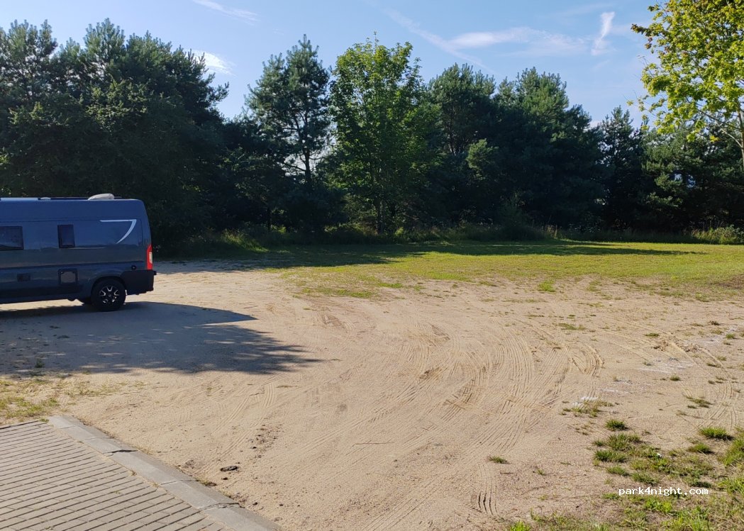 (84-104) Tupadły - 60 Pucka — foto 2