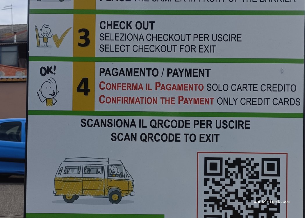 Area sosta Santa Giusta — foto 4