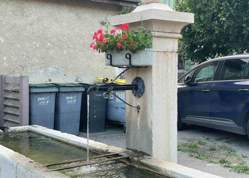 (01200) Montanges - 167 Rue du Château — foto