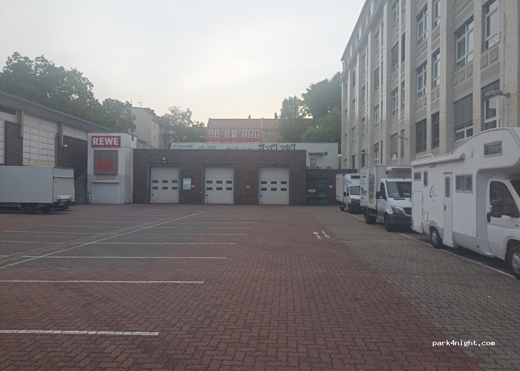 (12059) Berlin - 9 Thiemannstraße — foto