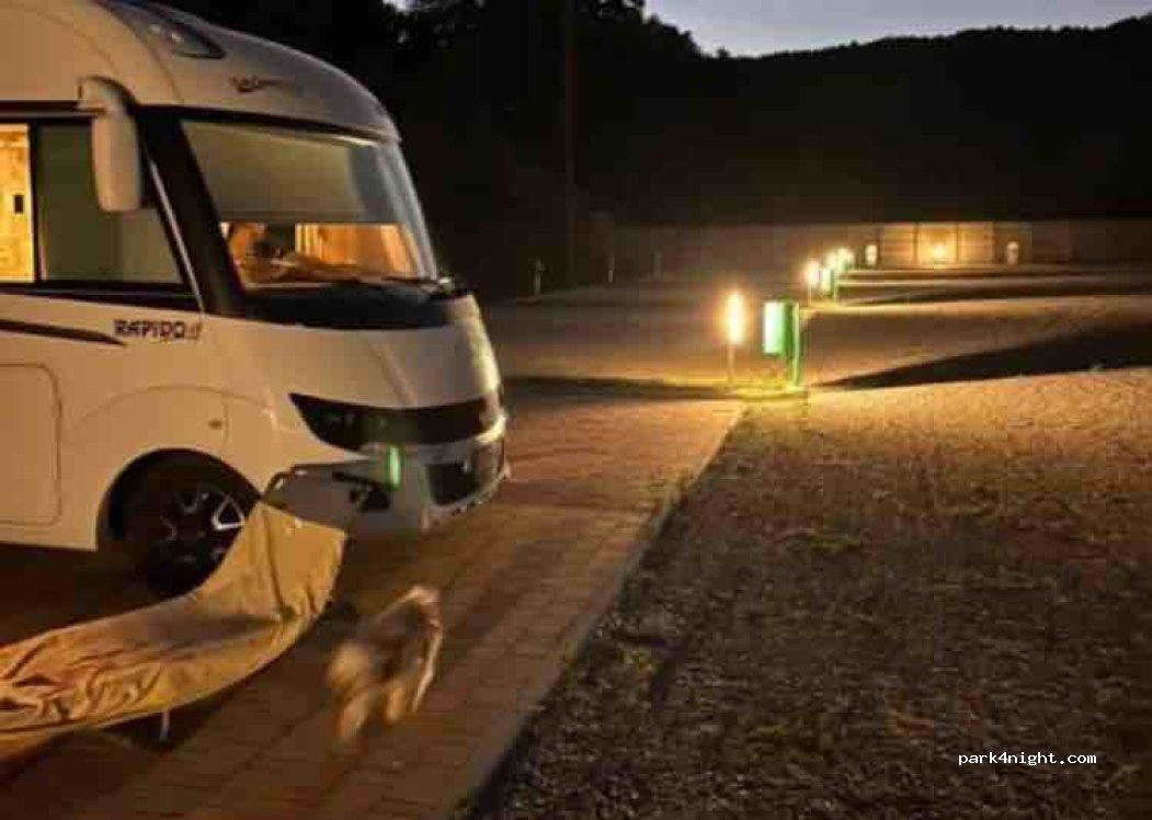 Area sosta camper Carbone — foto 3