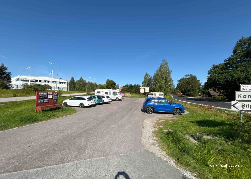 (737 30) Fagersta - 4 Rättarbacken — foto 3