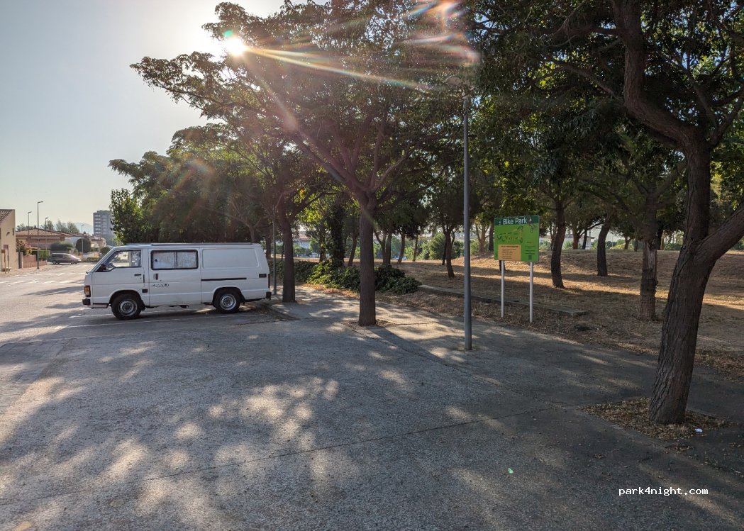(17740) Vilafant - 18 Avinguda de les Mèlies — foto