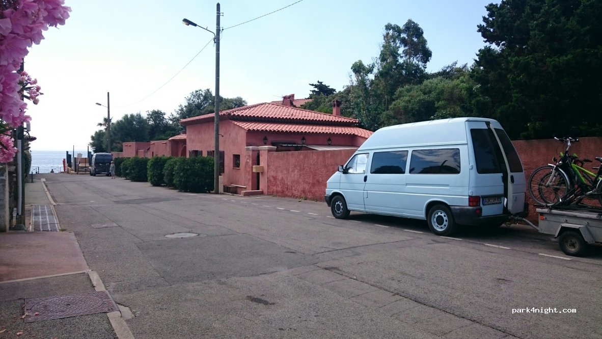 (83370) Fréjus - 65 Boulevard Honoré de Balzac — foto